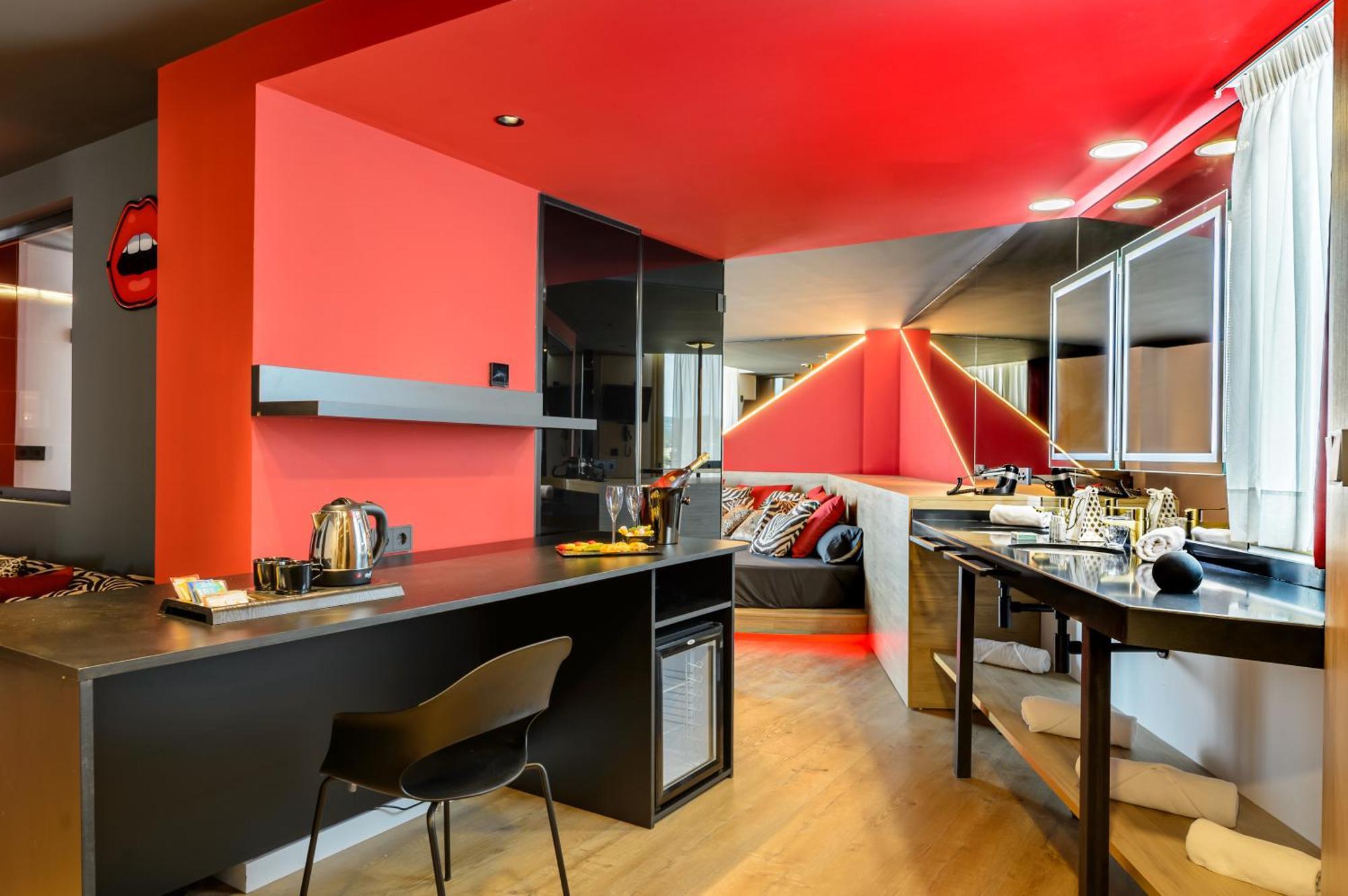 Hotel Vibra District - Adults Only San Antonio  Bagian luar foto