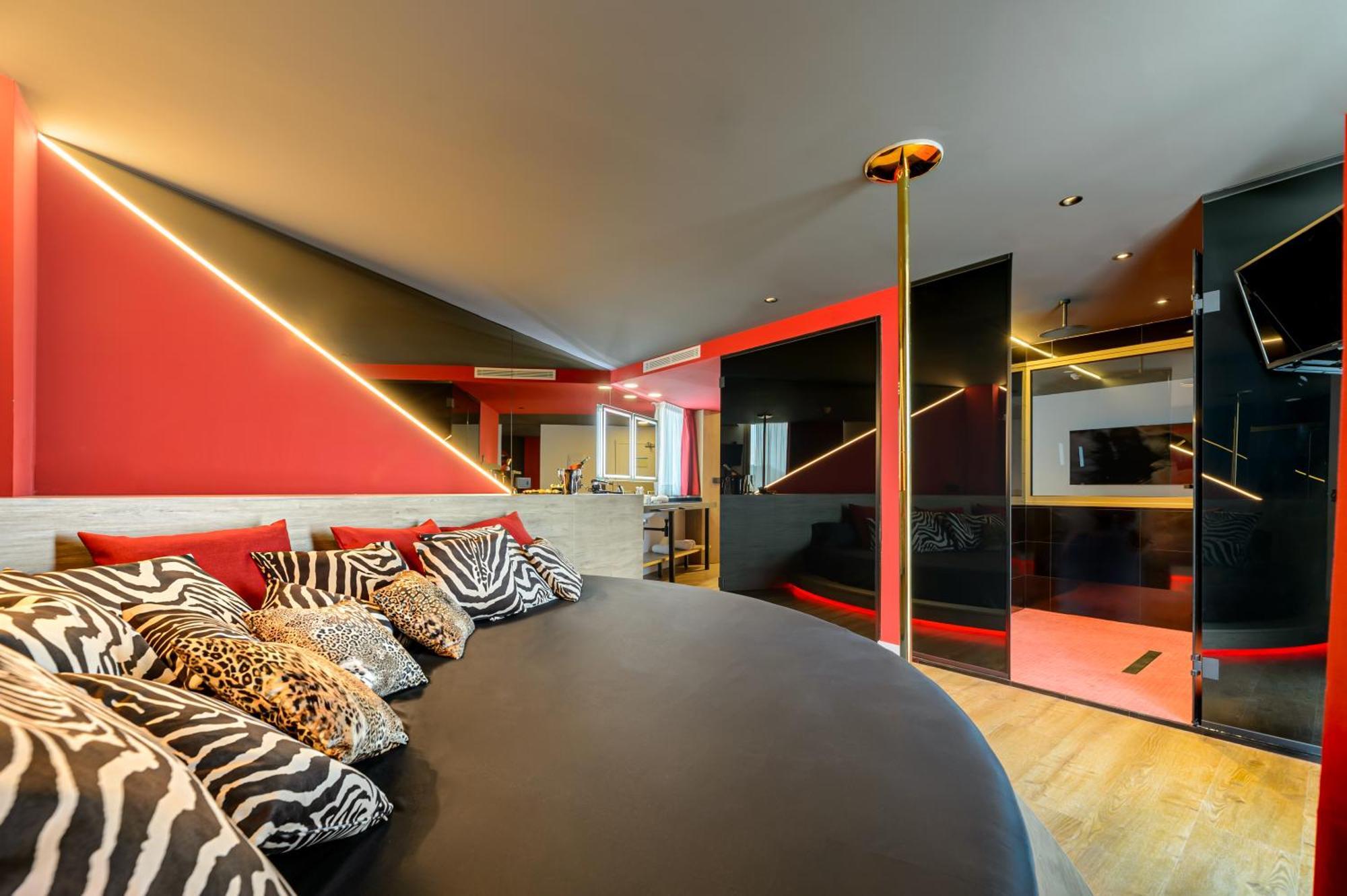Hotel Vibra District - Adults Only San Antonio  Bagian luar foto