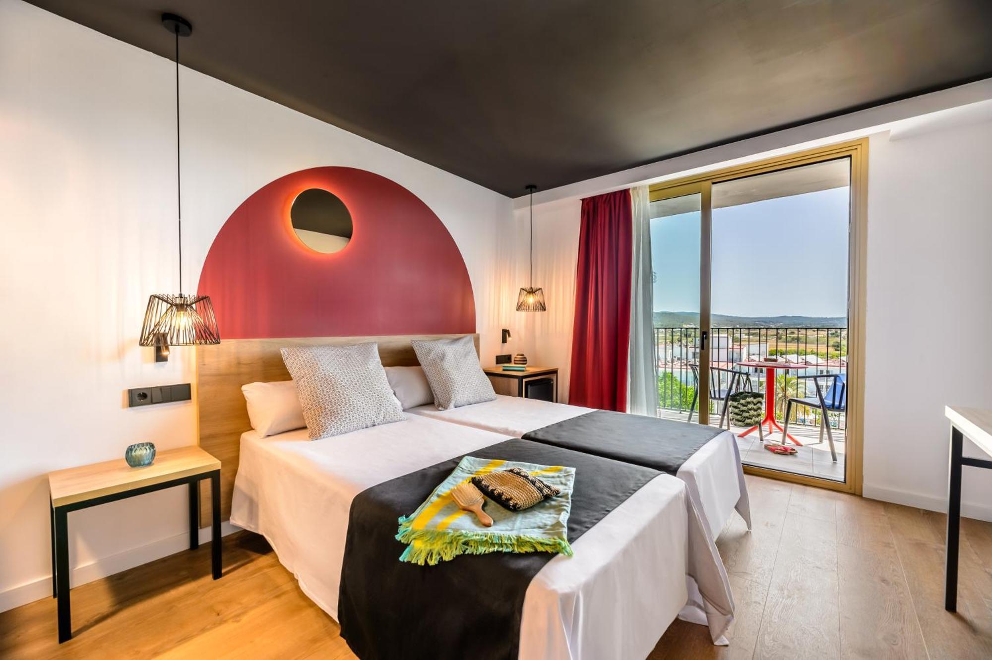 Hotel Vibra District - Adults Only San Antonio  Bagian luar foto