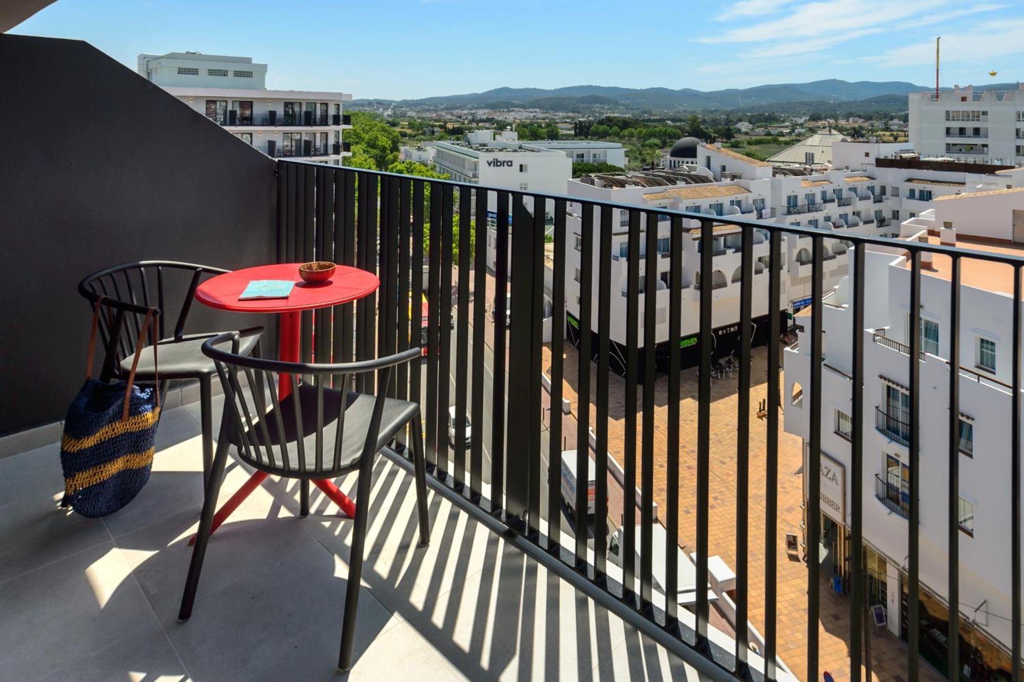 Hotel Vibra District - Adults Only San Antonio  Bagian luar foto